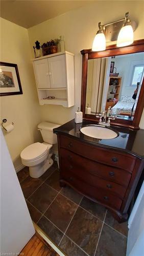 43 Jarvis Street, Seaforth, ON - Indoor Photo Showing Bathroom