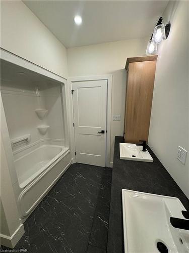 223D Thames Avenue, Mitchell, ON - Indoor Photo Showing Bathroom