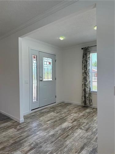 208 Spruce Drive, West Grey, ON - Indoor Photo Showing Bathroom