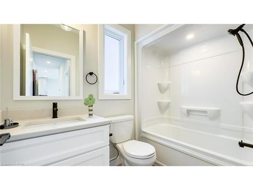 441 Coast Drive, Goderich, ON - Indoor Photo Showing Bathroom