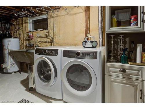 1 Churchill Dr S, Listowel, ON - Indoor Photo Showing Laundry Room