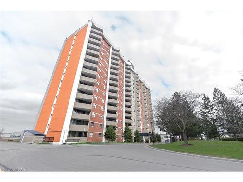 905-1103 Jalna Boulevard Boulevard, London, ON - Outdoor With Balcony With Facade