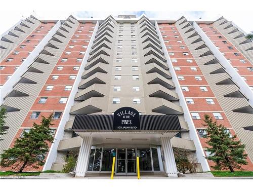 905-1103 Jalna Boulevard Boulevard, London, ON - Outdoor With Balcony With Facade
