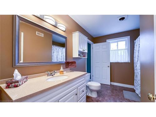 46 Balvina Drive W, Goderich, ON - Indoor Photo Showing Bathroom