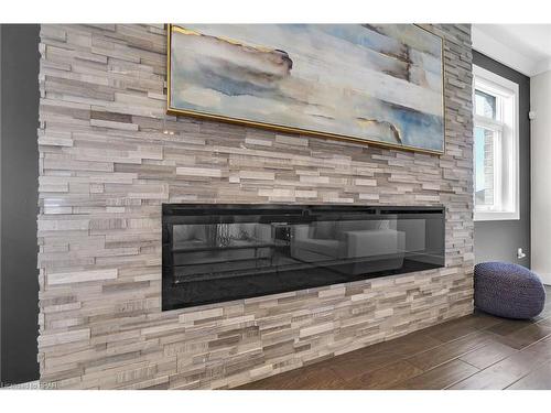 1423 North Wenige Drive, London, ON - Indoor With Fireplace