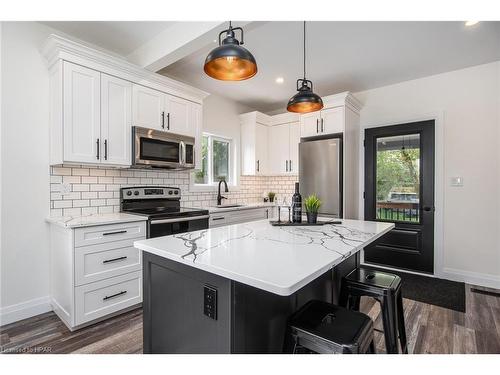 26 Trow Avenue, Stratford, ON - Indoor Photo Showing Kitchen With Upgraded Kitchen