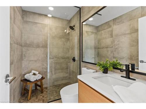 300-245 Downie Street, Stratford, ON - Indoor Photo Showing Bathroom