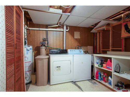 229 Devon Street, Stratford, ON - Indoor Photo Showing Laundry Room