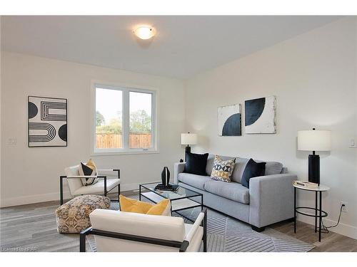 151 Egan Avenue, St. Marys, ON - Indoor Photo Showing Living Room