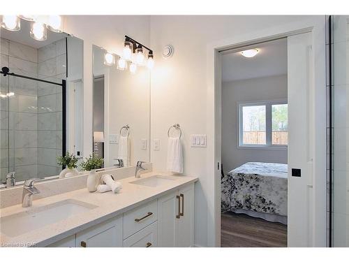 151 Egan Avenue, St. Marys, ON - Indoor Photo Showing Bathroom