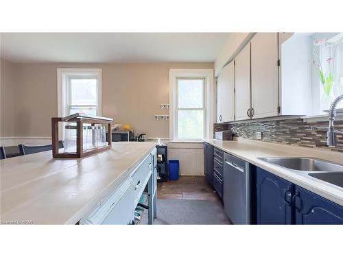 208 Townsend Street, Clinton, ON - Indoor Photo Showing Kitchen With Double Sink