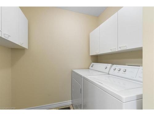 3-750 Nelson Avenue S, Listowel, ON - Indoor Photo Showing Laundry Room