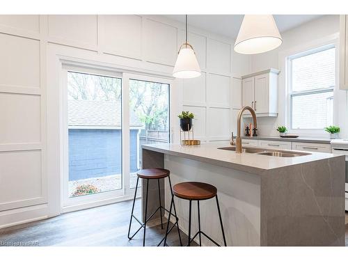 16 Blake Street, Stratford, ON - Indoor Photo Showing Kitchen With Upgraded Kitchen