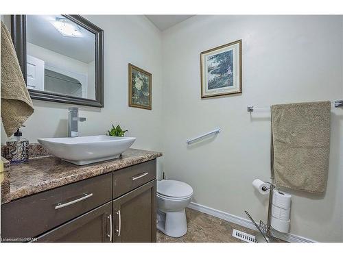 428 Highview Drive, St. Thomas, ON - Indoor Photo Showing Bathroom