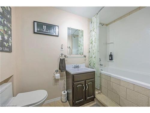 428 Highview Drive, St. Thomas, ON - Indoor Photo Showing Bathroom