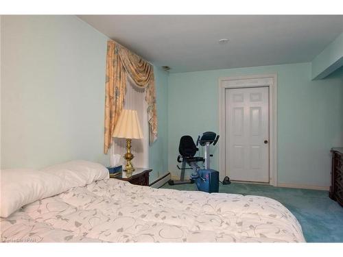 235 William Street, Stratford, ON - Indoor Photo Showing Bedroom