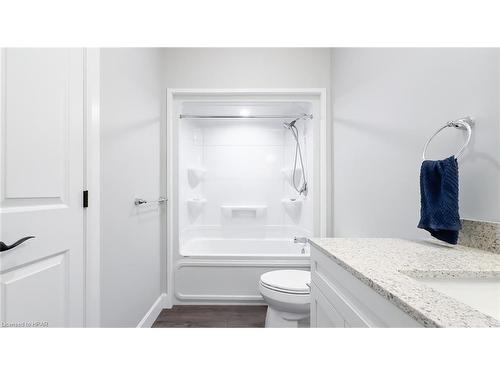 459 Warren Street, Goderich, ON - Indoor Photo Showing Bathroom