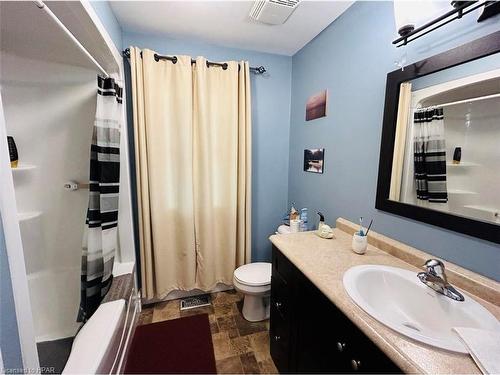 155 John Street E, Wingham, ON - Indoor Photo Showing Bathroom