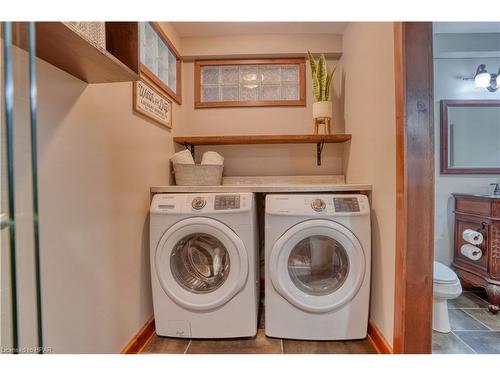 659 Huron Street, Stratford, ON - Indoor Photo Showing Laundry Room