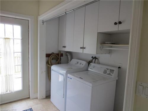 465 Queen Street S, Palmerston, ON - Indoor Photo Showing Laundry Room