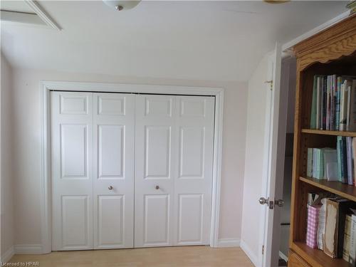 465 Queen Street S, Palmerston, ON - Indoor Photo Showing Other Room