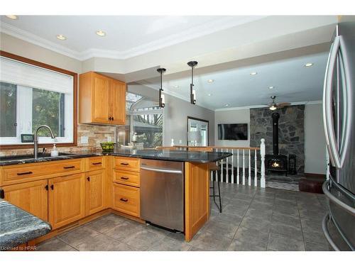 63 Crawford Street, Stratford, ON - Indoor Photo Showing Kitchen With Upgraded Kitchen