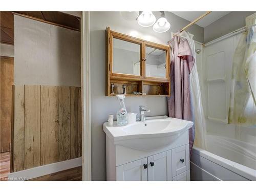 22 North Street W, Wingham, ON - Indoor Photo Showing Bathroom