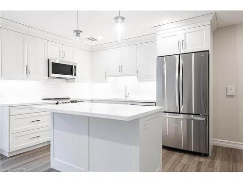 204-100 Gordon Street, Stratford, ON - Indoor Photo Showing Kitchen With Upgraded Kitchen