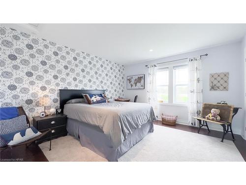 24 Thimbleweed Drive, Bayfield, ON - Indoor Photo Showing Bedroom