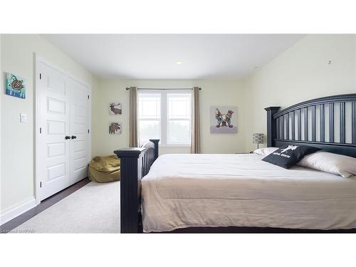 24 Thimbleweed Drive, Bayfield, ON - Indoor Photo Showing Bedroom