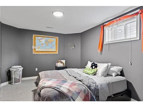150 Railway Avenue, Stratford, ON - Indoor Photo Showing Bedroom