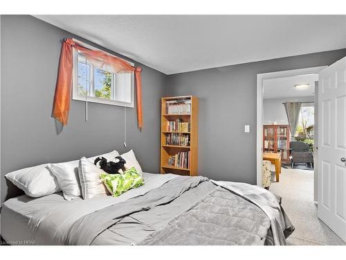 150 Railway Avenue, Stratford, ON - Indoor Photo Showing Bedroom