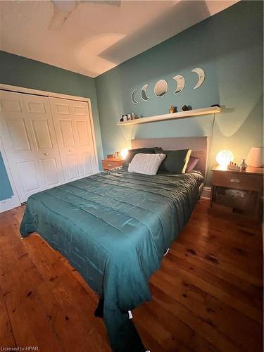 270 Albert Street, Stratford, ON - Indoor Photo Showing Bedroom