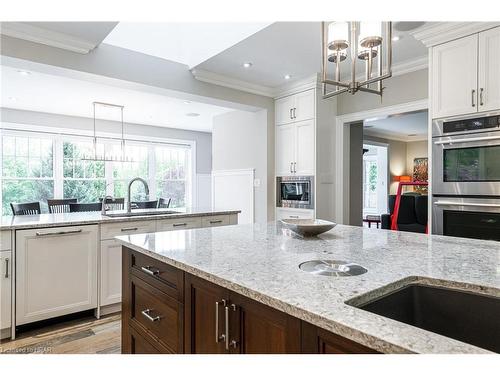 5585 Line 2, Perth South, ON - Indoor Photo Showing Kitchen With Upgraded Kitchen