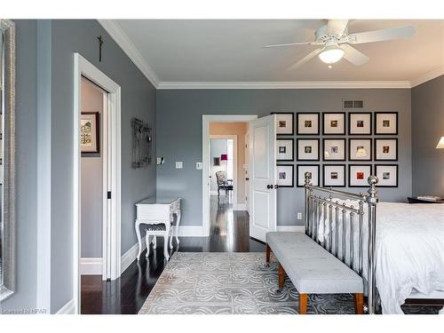 5585 Line 2, Perth South, ON - Indoor Photo Showing Bedroom