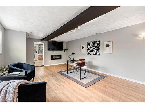 33 Keith Crescent, Bayfield, ON - Indoor Photo Showing Living Room With Fireplace