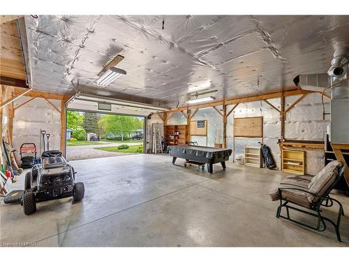 33 Keith Crescent, Bayfield, ON - Indoor Photo Showing Garage