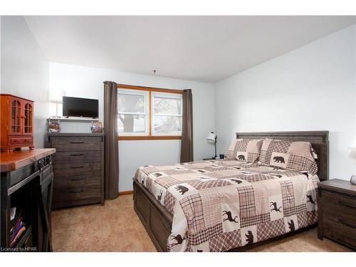 85 Huron Road, Mitchell, ON - Indoor Photo Showing Bedroom