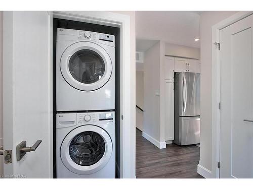 24-3202 Vivian Line, Stratford, ON - Indoor Photo Showing Laundry Room