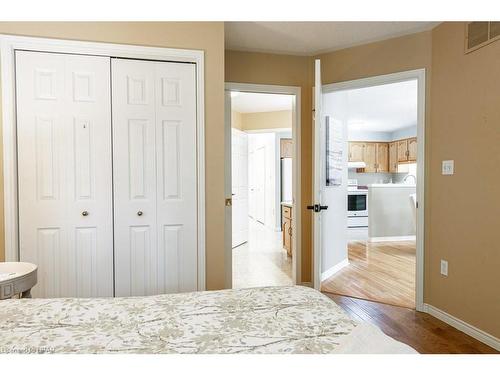 57-300 John St S, Stratford, ON - Indoor Photo Showing Bedroom