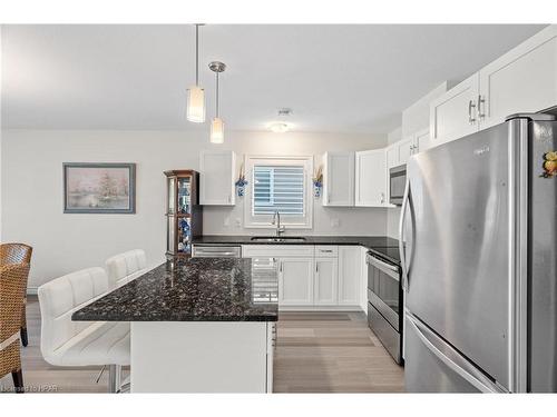 196 Lake Breeze Drive, Ashfield-Colborne-Wawanosh, ON - Indoor Photo Showing Kitchen With Upgraded Kitchen