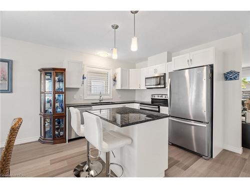 196 Lake Breeze Drive, Ashfield-Colborne-Wawanosh, ON - Indoor Photo Showing Kitchen With Upgraded Kitchen