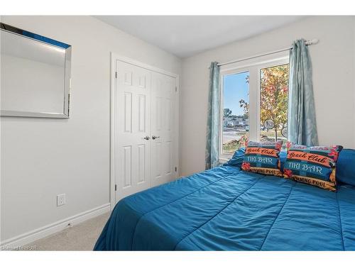 196 Lake Breeze Drive, Ashfield-Colborne-Wawanosh, ON - Indoor Photo Showing Bedroom