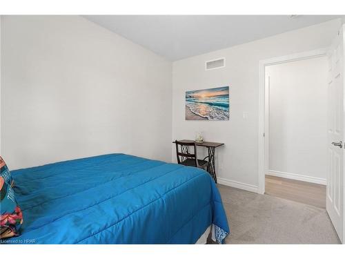 196 Lake Breeze Drive, Ashfield-Colborne-Wawanosh, ON - Indoor Photo Showing Bedroom