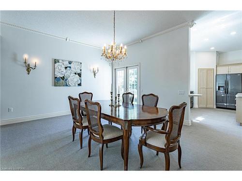 17-59 Eagle Drive, Stratford, ON - Indoor Photo Showing Dining Room