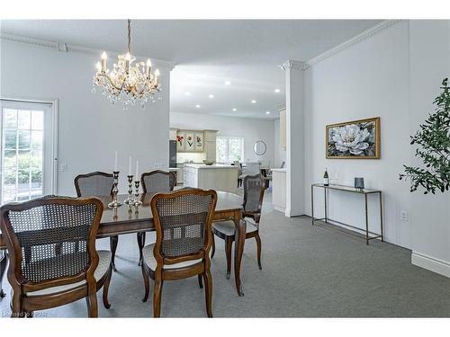 17-59 Eagle Drive, Stratford, ON - Indoor Photo Showing Dining Room