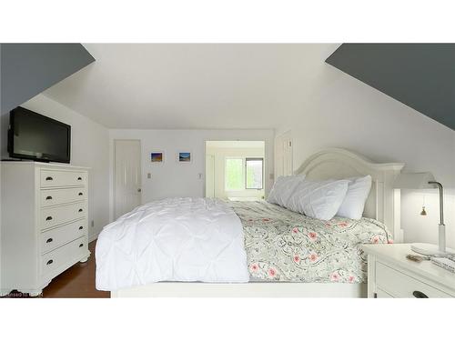 61 Mcdonald Drive, Brussels, ON - Indoor Photo Showing Bedroom