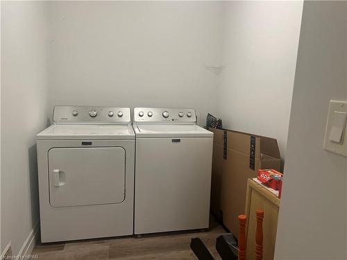 38 John Street, Seaforth, ON - Indoor Photo Showing Laundry Room