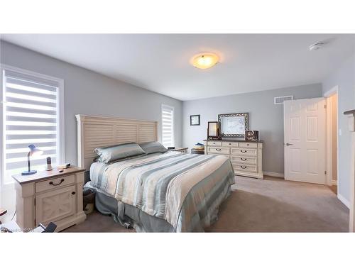 86 Huron Heights Drive N, Ashfield-Colborne-Wawanosh, ON - Indoor Photo Showing Bedroom