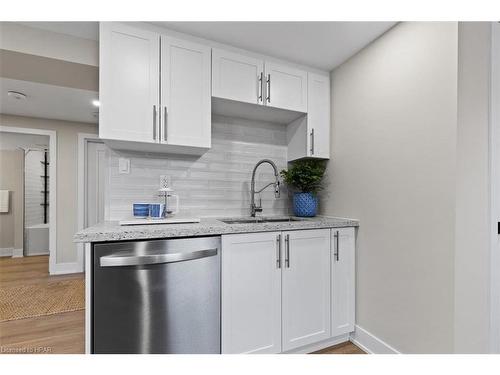 311 Redford Crescent, Stratford, ON - Indoor Photo Showing Kitchen